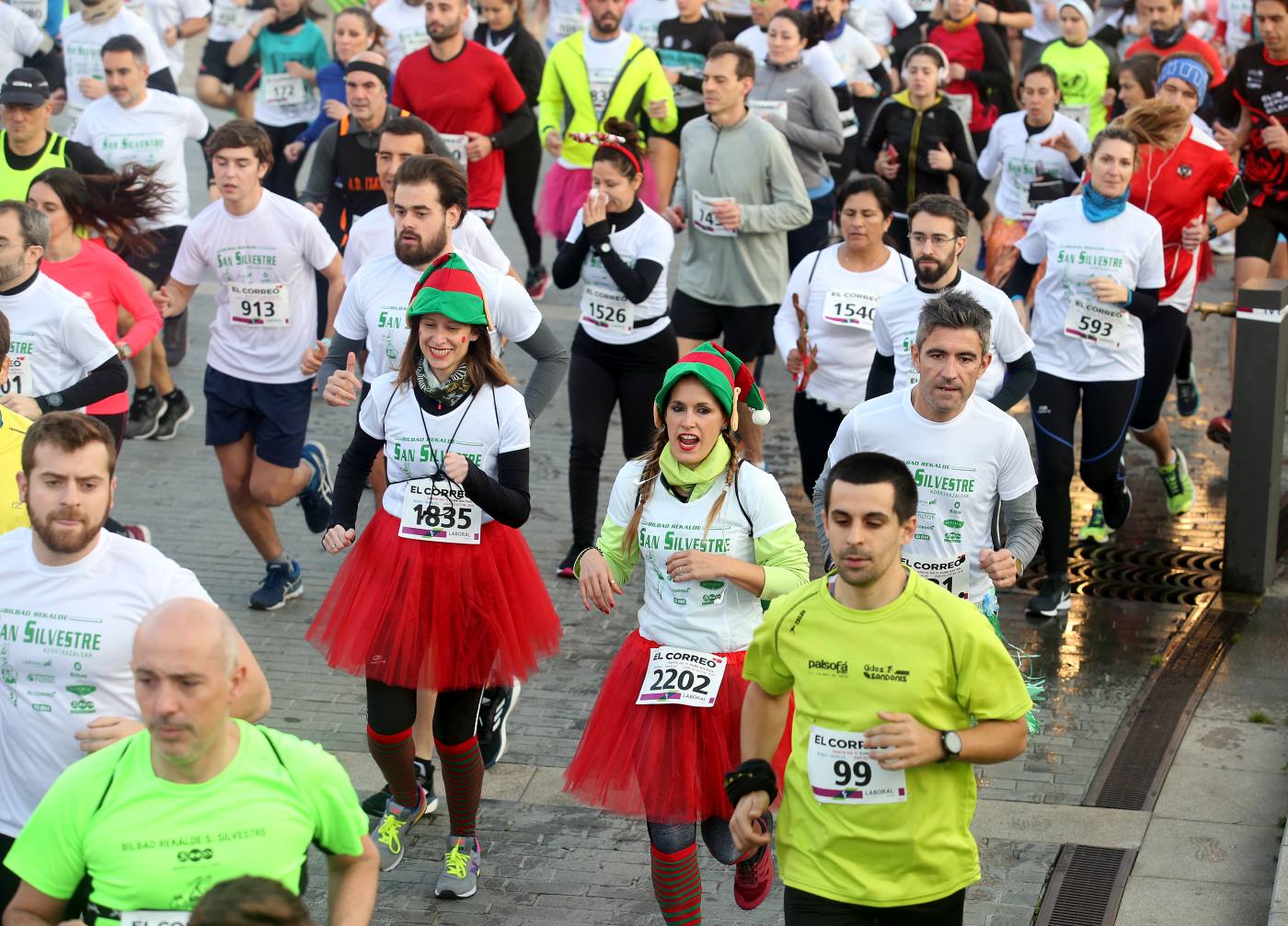 Fotos: Bilbao se llena de &#039;runners&#039; por la San Silvestre de Rekalde