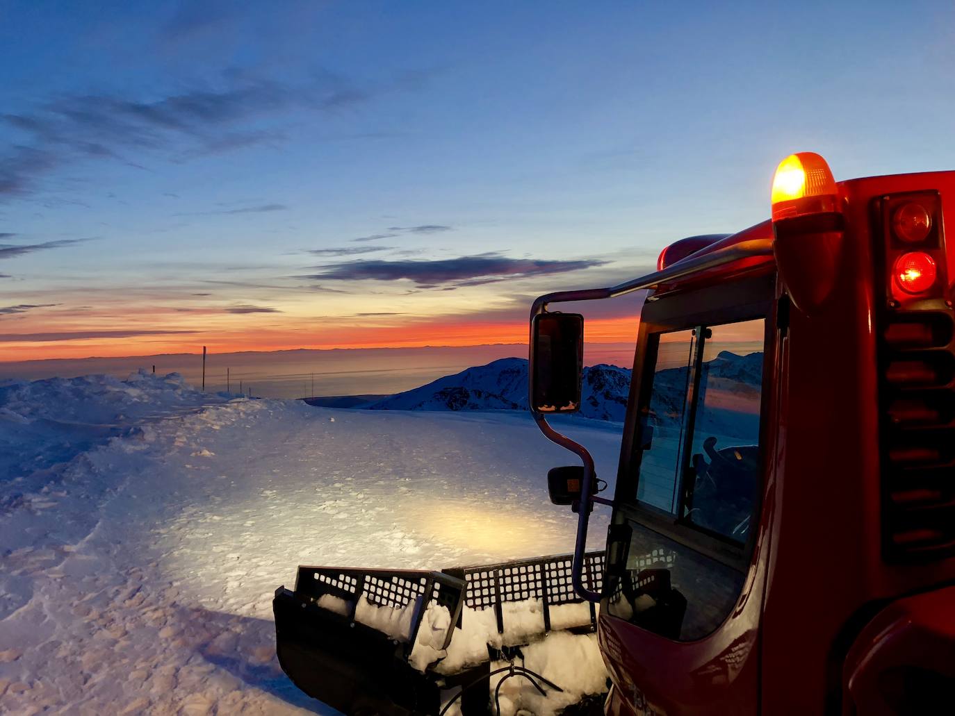 Fotos: Sierra Nevada, el lugar perfecto para disfrutar de la nieve por la mañana y la noche