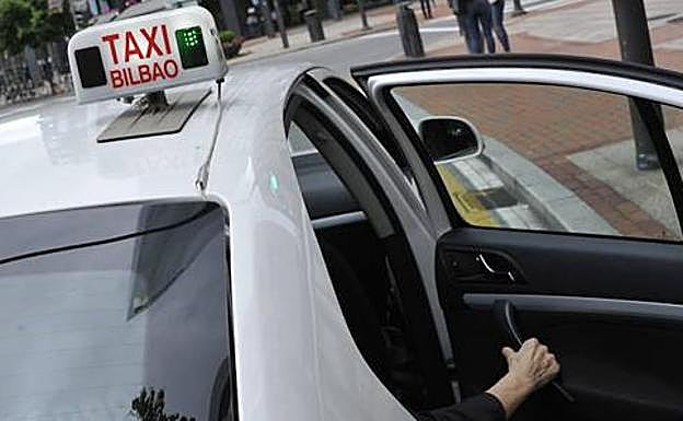 Taxi en la estación