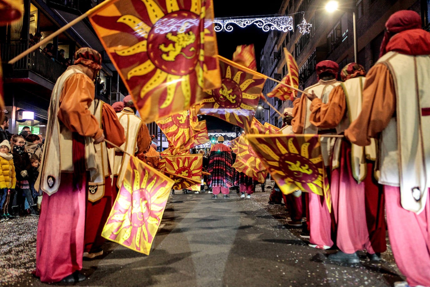 Fotos: La cabalgata de los Reyes en Vitoria, en imágenes
