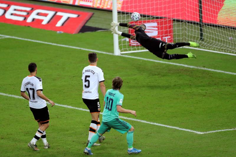 Fotos: Las mejores imágenes del Valencia-Real Madrid