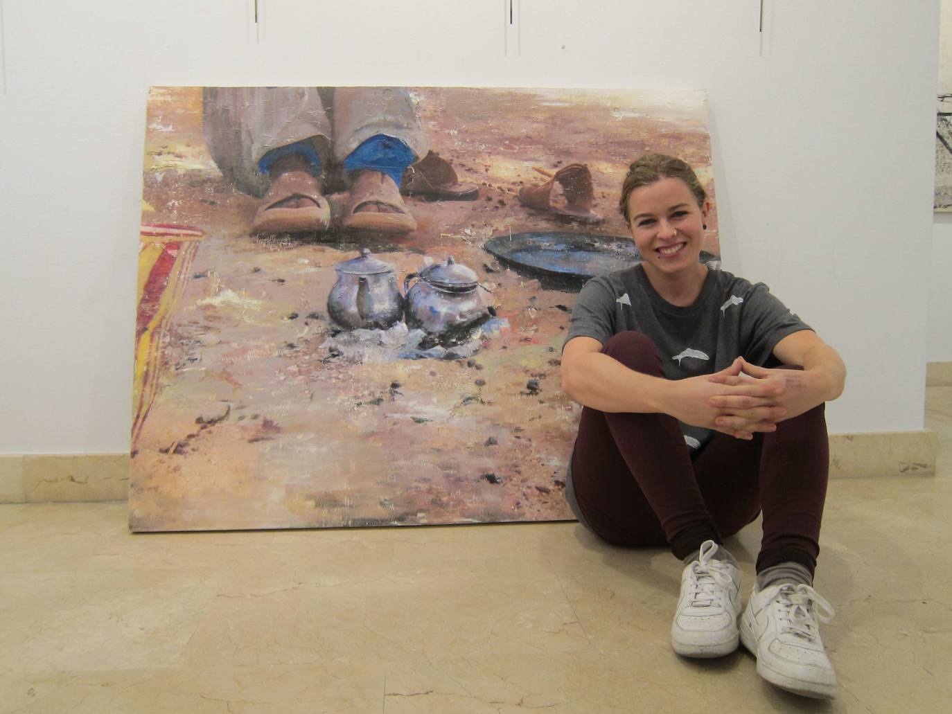 Udane Juaristi bere margo baten ondoan.