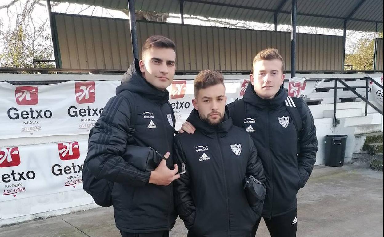 Jugadores del Arena, antes de disputar el partido con el Salamanca.