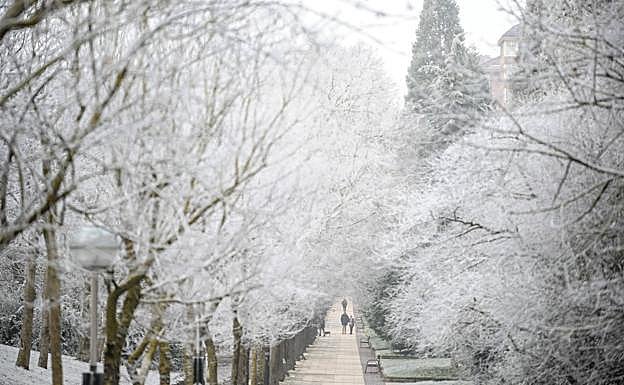 Las heladas se adueñan de Álava, que este martes sufrirá fuertes vientos en la montaña