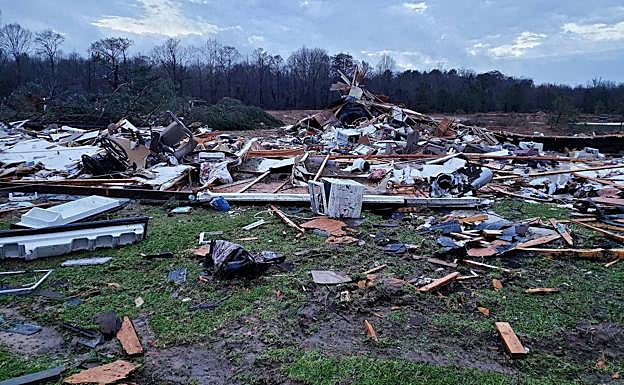 Los restos de una casa destrozada por las tormentas y el viento en Texas.