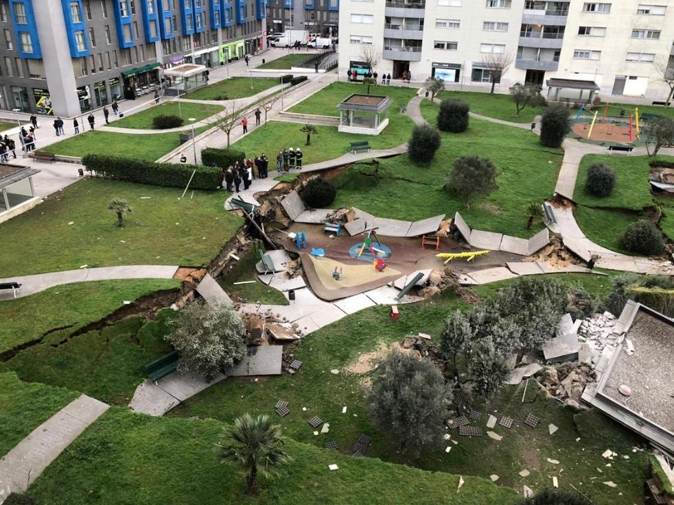 Fotos: Las imágenes del hundimiento de un parking subterráneo en Santander