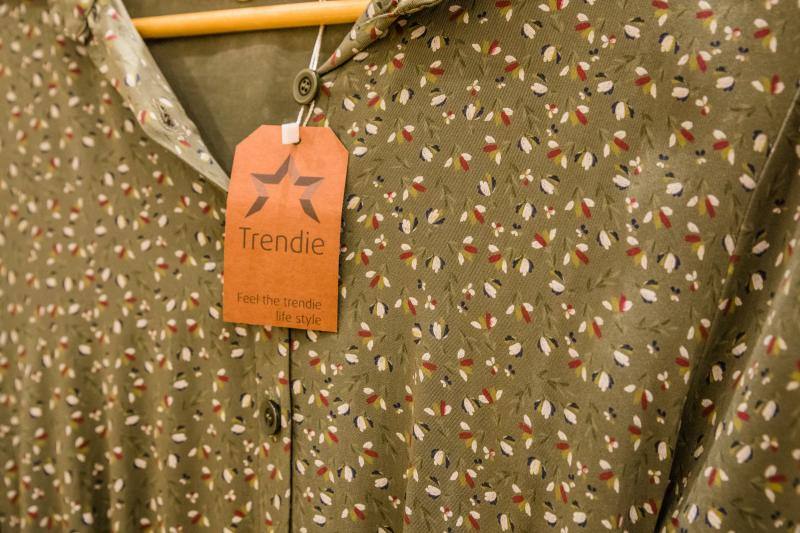 Vestido largo floreado de la tienda Trendie.