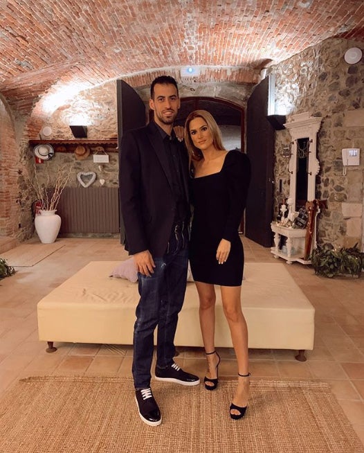 Sergio Busquets y Elena Galera