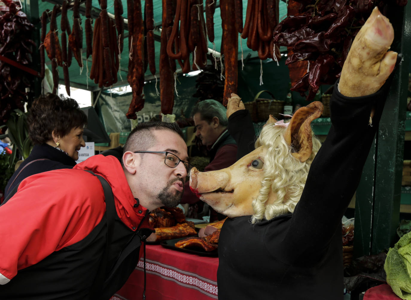 Mungia disfrutó de la tradicional feria con entusiasmo y con la presencia de ilustres invitados como Aitor Elizegi, presidente del Athletic