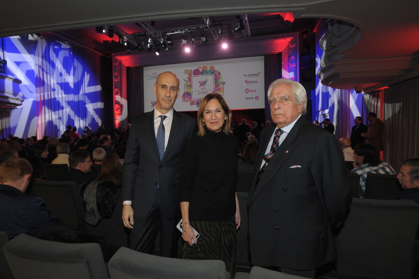 Jesús y Garbiñe Llona Badiola y Ander de Arambalza. 