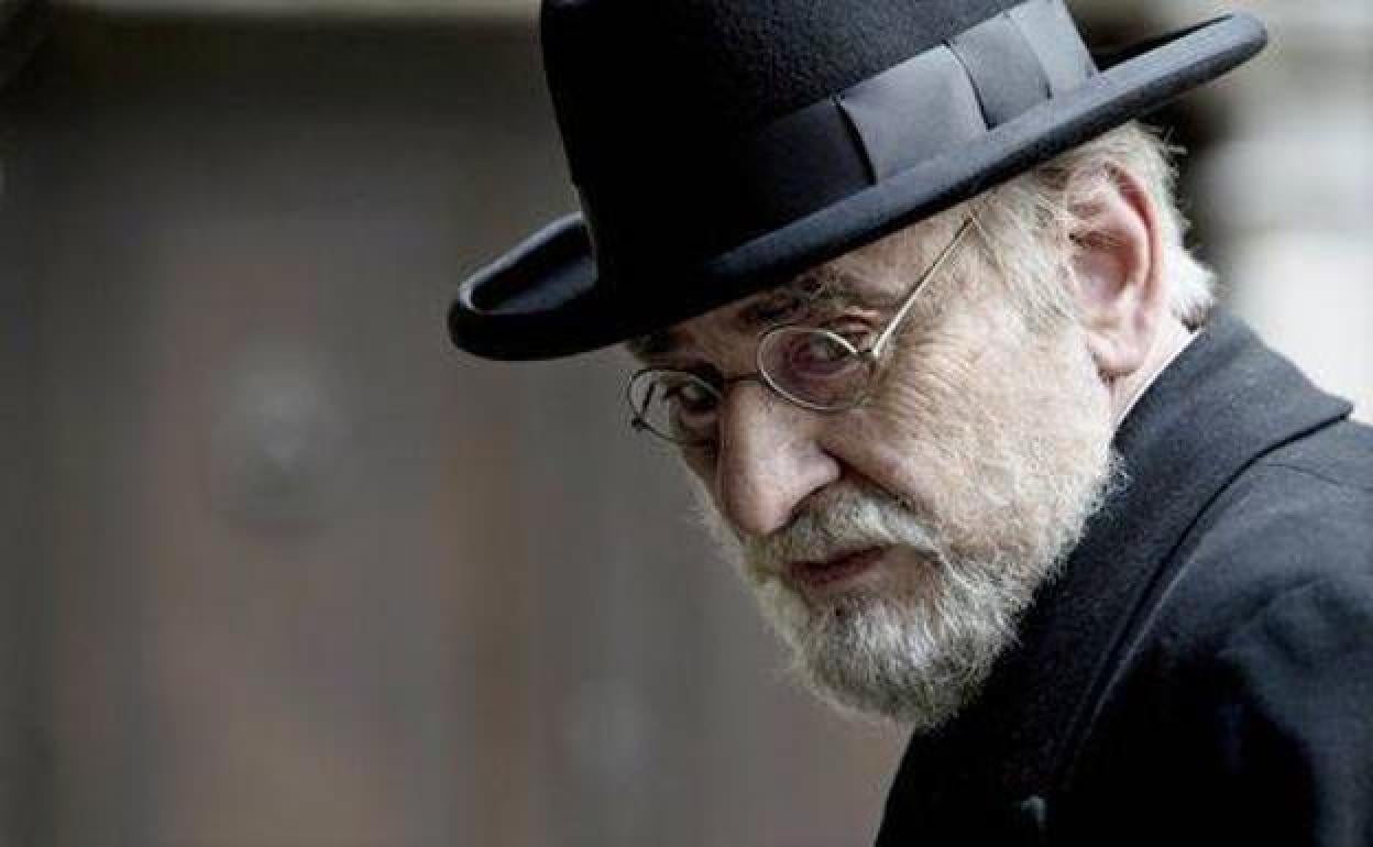 Epaimahaiak Fernando Amenabarrek gidatutako 'Mientras dure la guerra' filmean Elejaldek antzeztutako paper ikaragarria aintzatetsi nahi izan du.