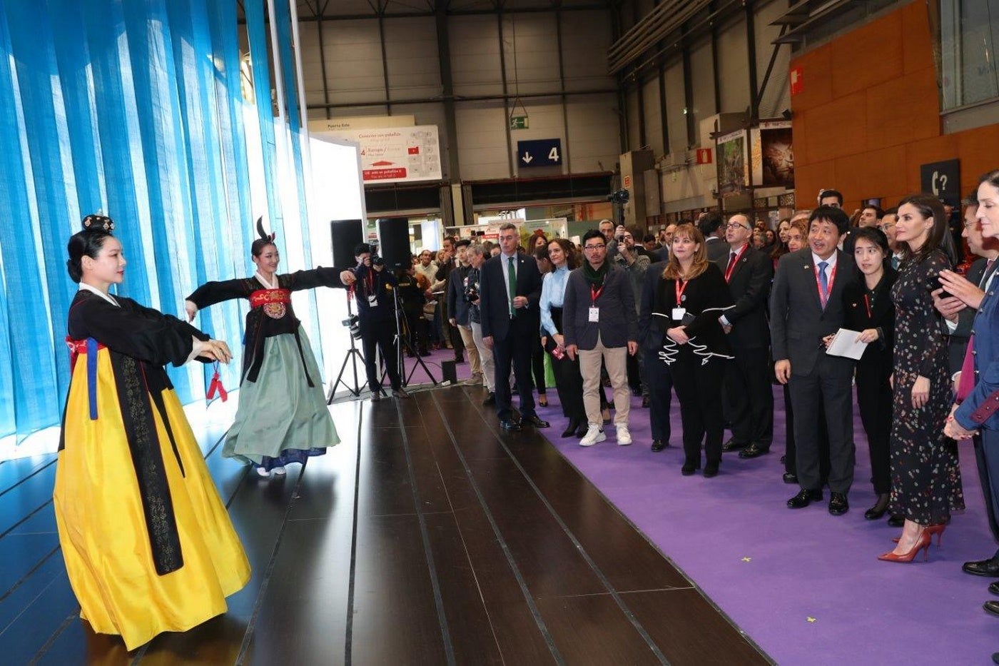 Fotos: ¿Te gusta el último vestido de la Reina? Es de rebajas y solo queda uno en todo Bizkaia