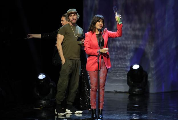 Macaco y Vanessa Martín