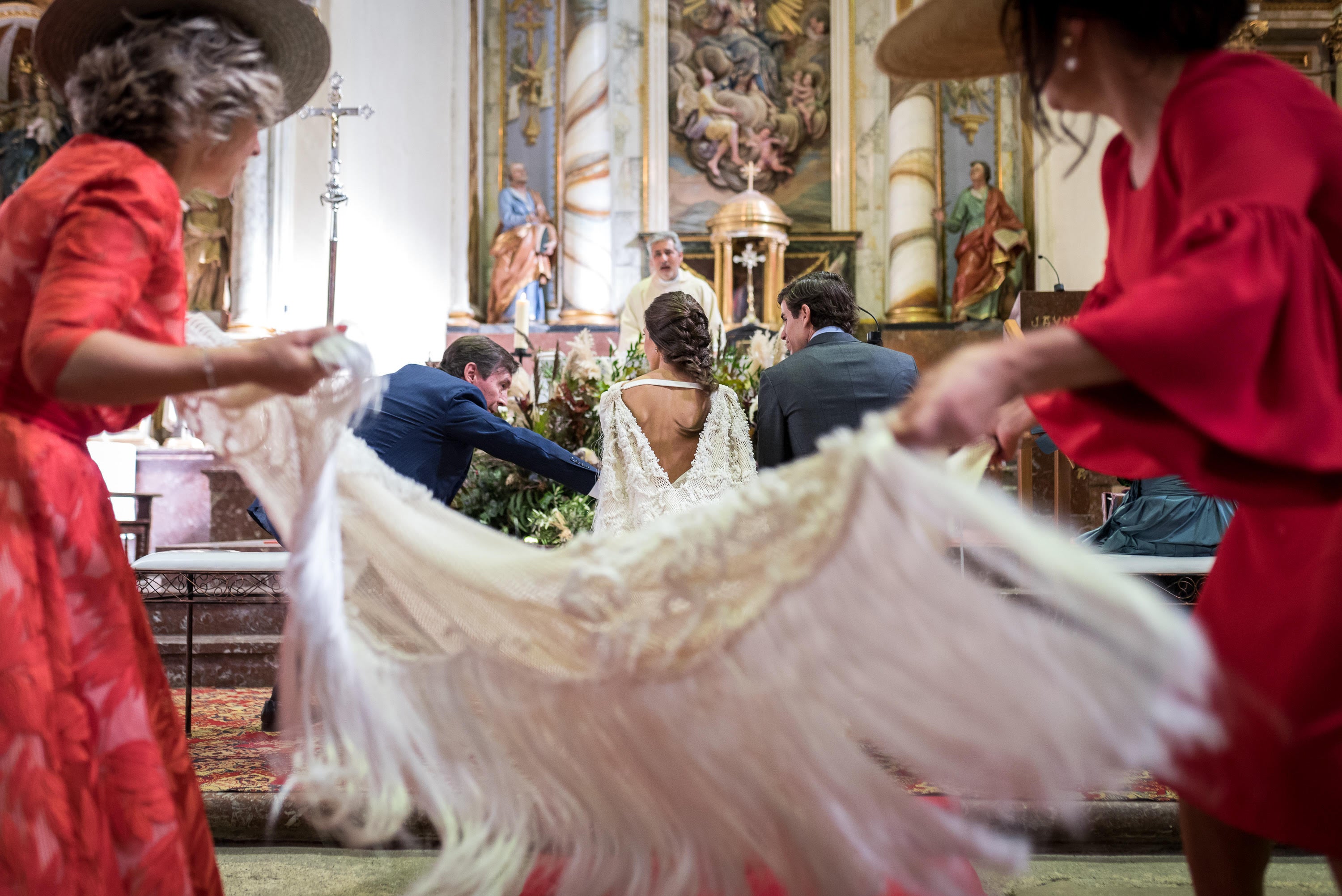 Fotos: La novia vitoriana del vestido viral que se casó en el Castillo de Arteaga