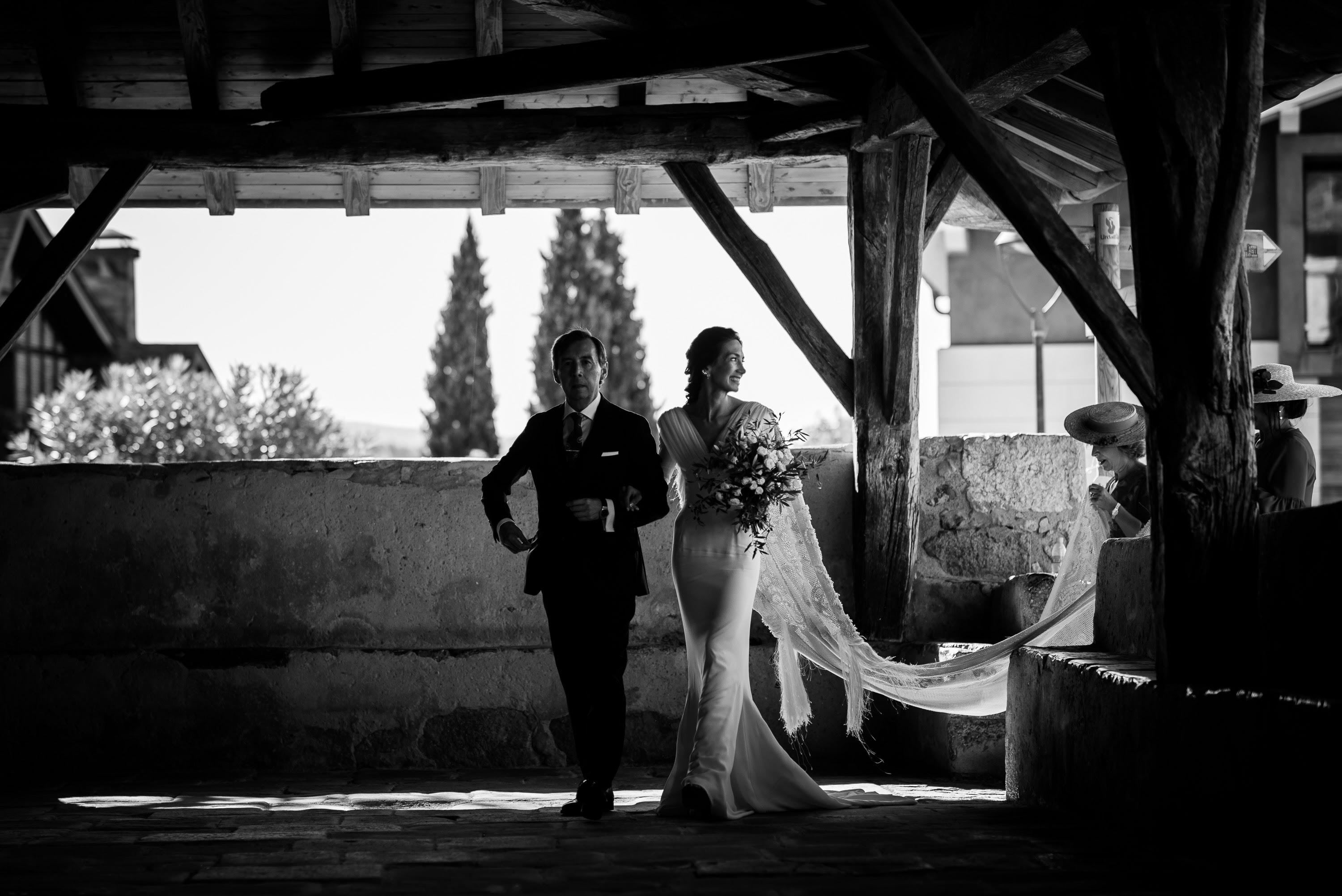 Fotos: La novia vitoriana del vestido viral que se casó en el Castillo de Arteaga