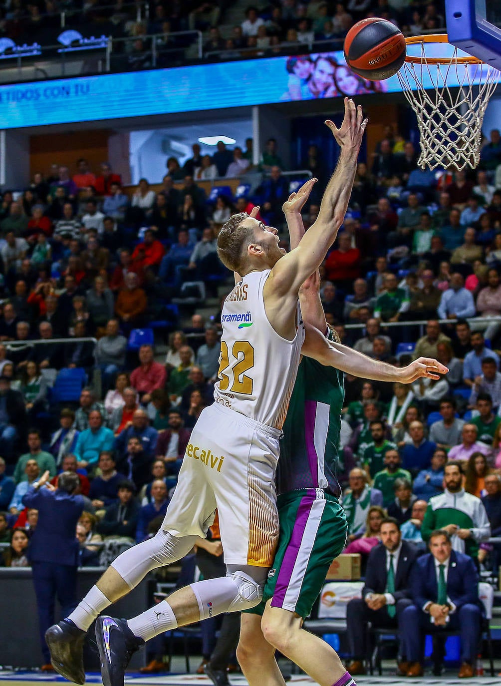 Fotos: Las mejores imágenes del Unicaja - Baskonia