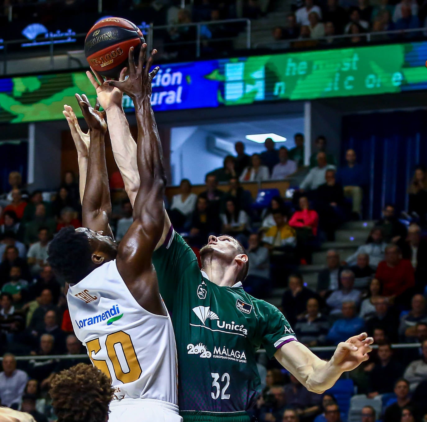 Fotos: Las mejores imágenes del Unicaja - Baskonia