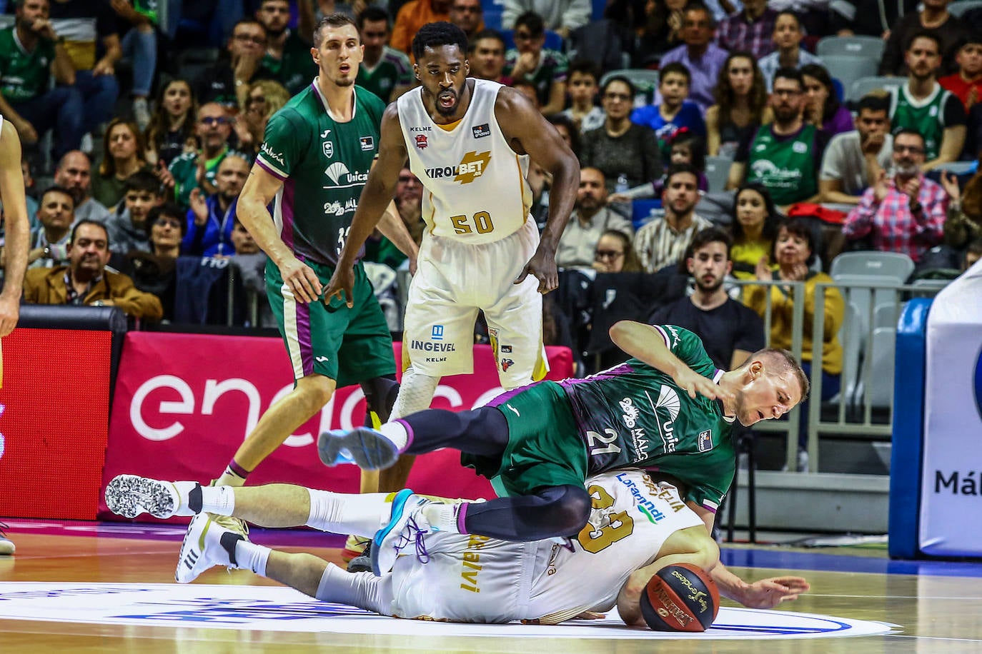 Fotos: Las mejores imágenes del Unicaja - Baskonia