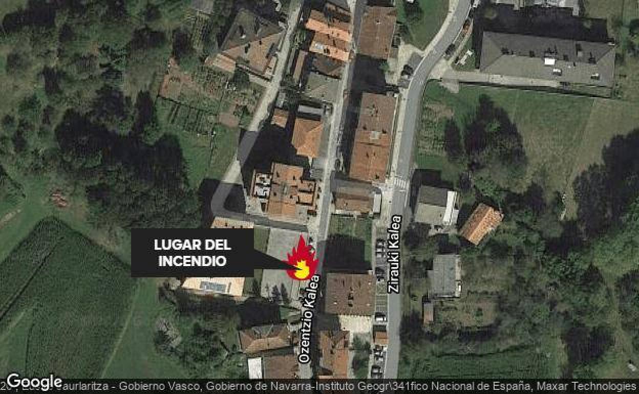 Un herido grave y ocho atendidos por inhalación de humo en un incendio en Oiartzun