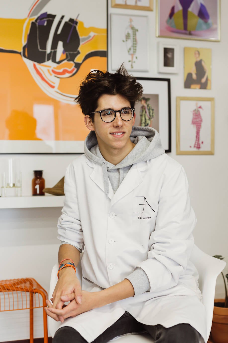 Fotos: Eder Aurre, seleccionado entre 152 diseñadores para vender sus creaciones en Milán