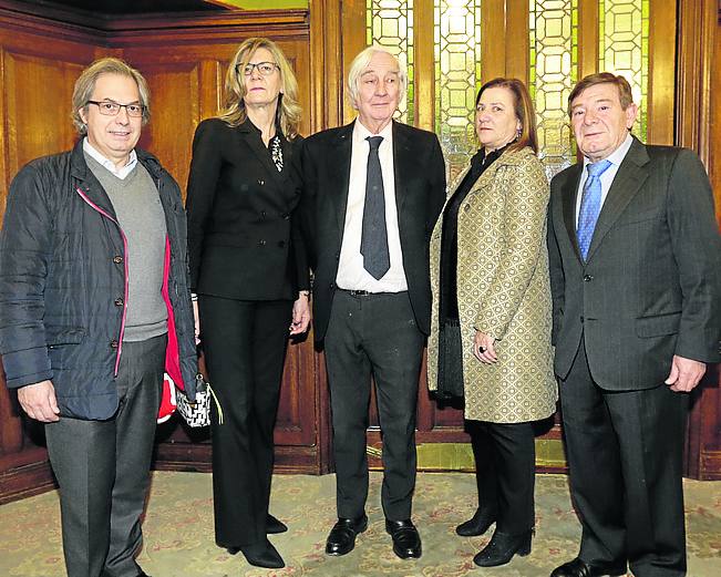 Sabino Gutiérrez, Elena Torres, Javier Aresti, Virginia Prado y Matías González.