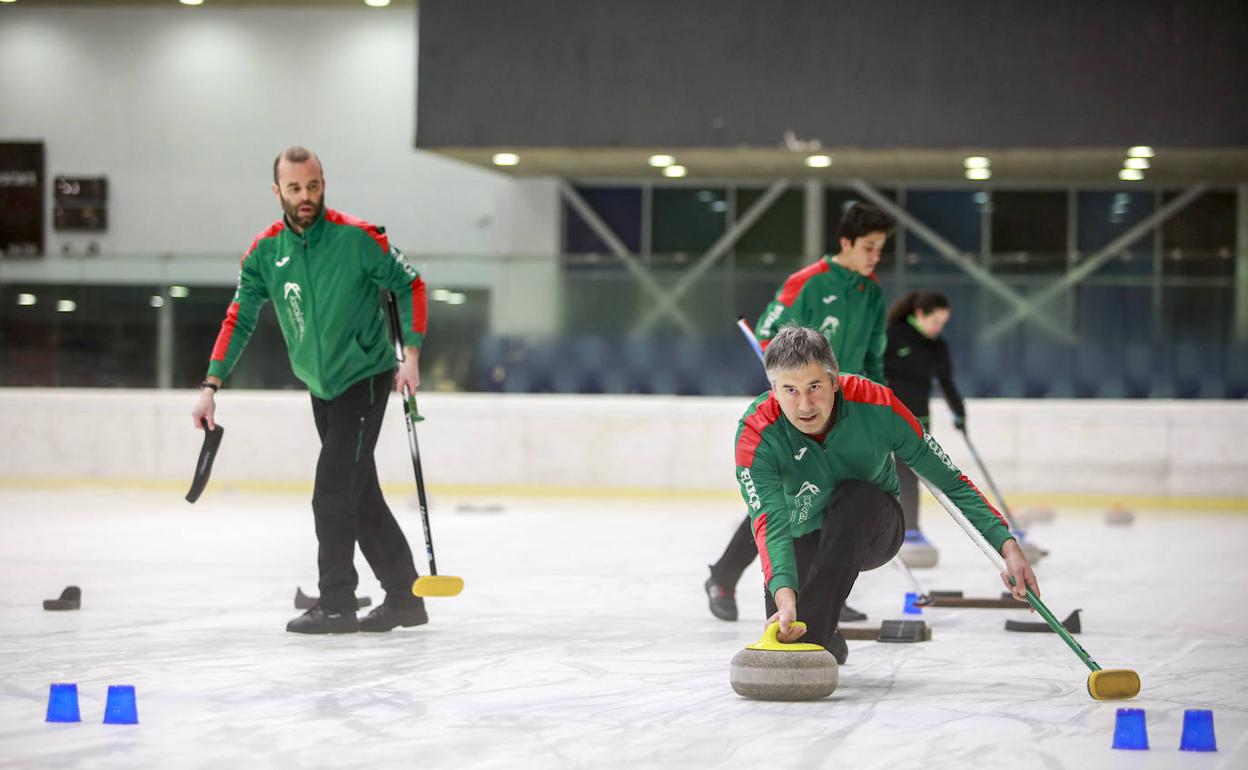 Competir internacionalmente solo para entrenar de manera adecuada