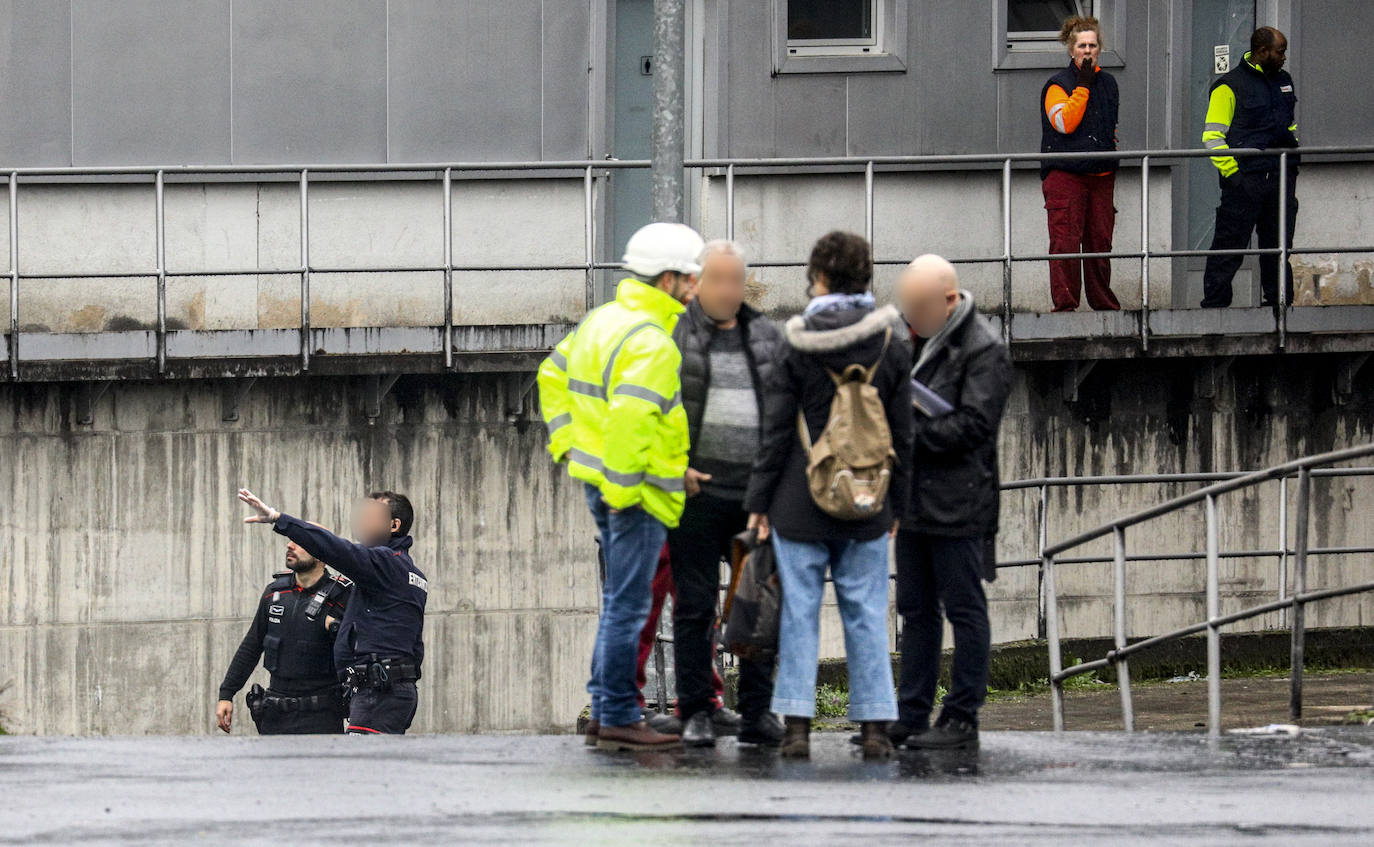 Fotos: Aparece un cádaver en la planta de biocompost de Júndiz