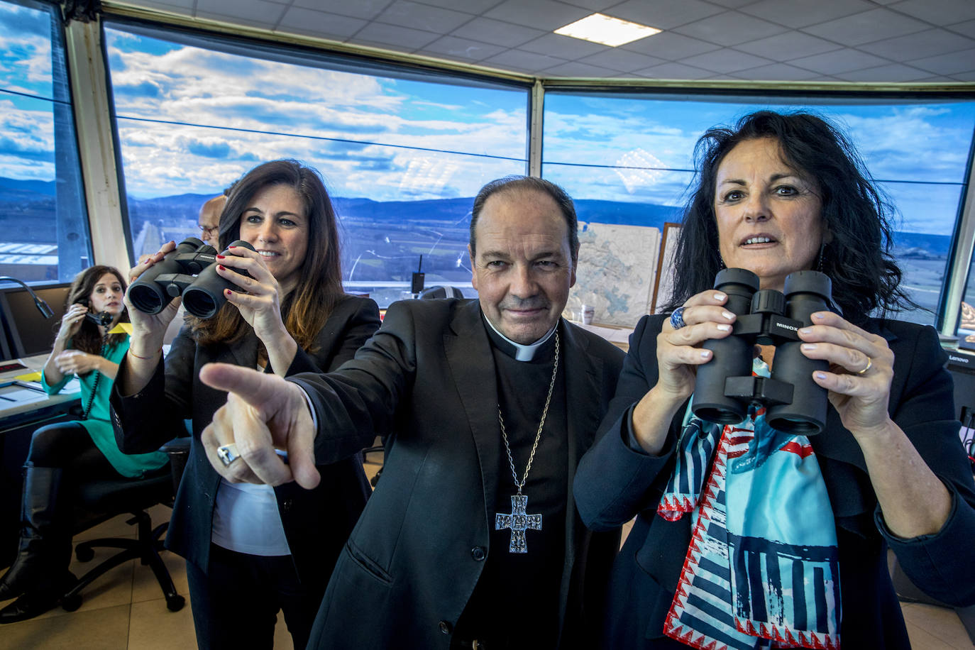 Begoña Llarena, Juan Carlos Elizalde y Yolanda Berasategui.