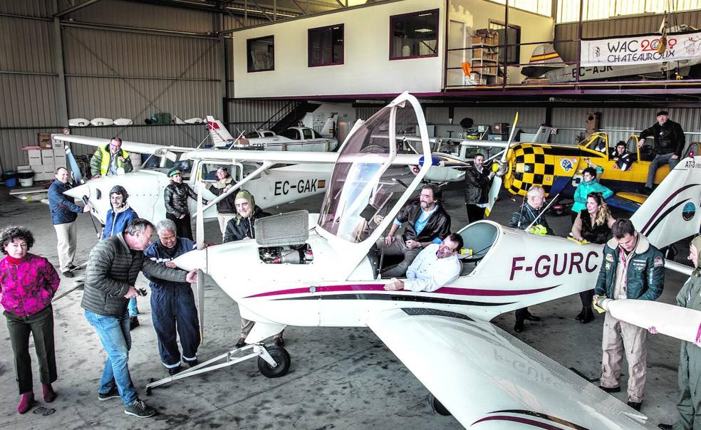 Ajetreo en la escuela de aviación