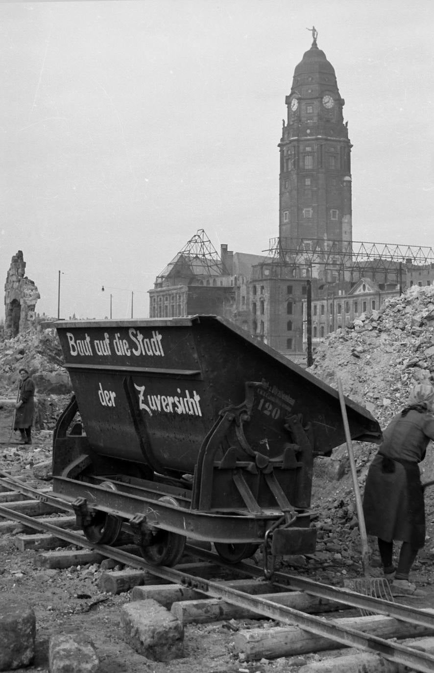 Fotos: Dresde conmemora hoy el 75 aniversario del bombardeo de la ciudad