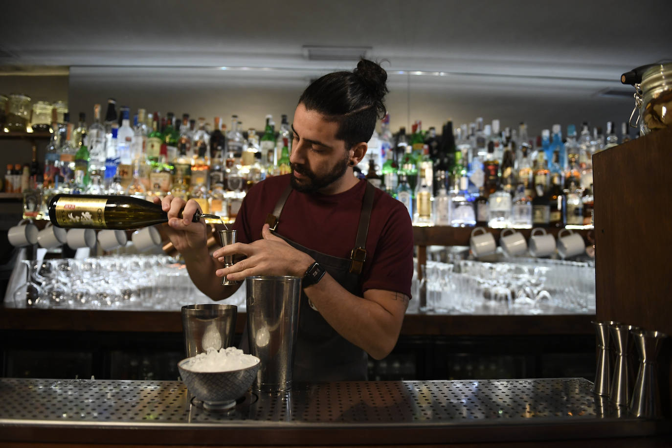 El cóctel La Mula es una de sus bebidas estrella.