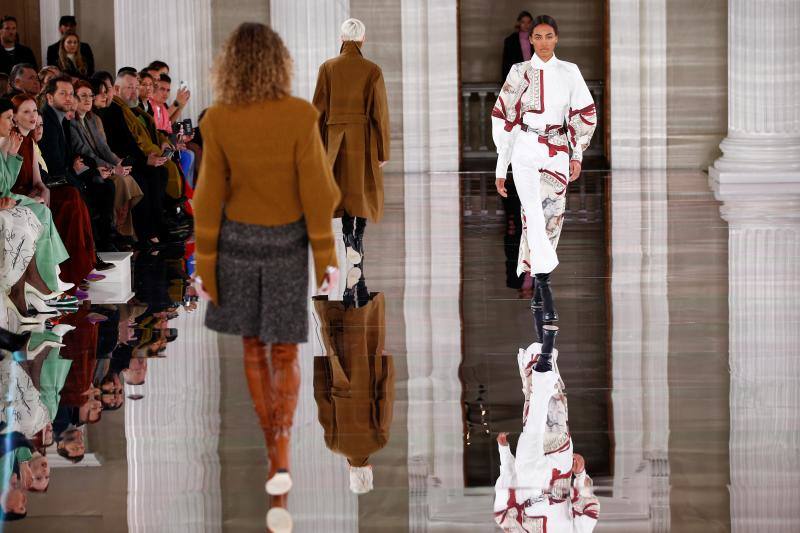 Fotos: Las cinco tendencias que Victoria Beckham ha adelantado en su desfile de Londres