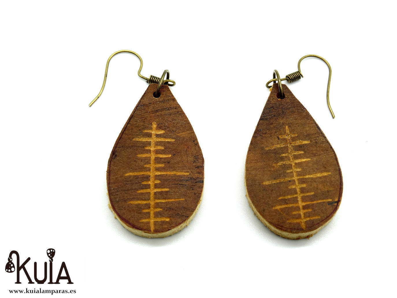 Fotos: El huerto alavés donde crecen lámparas, tazas, pendientes...