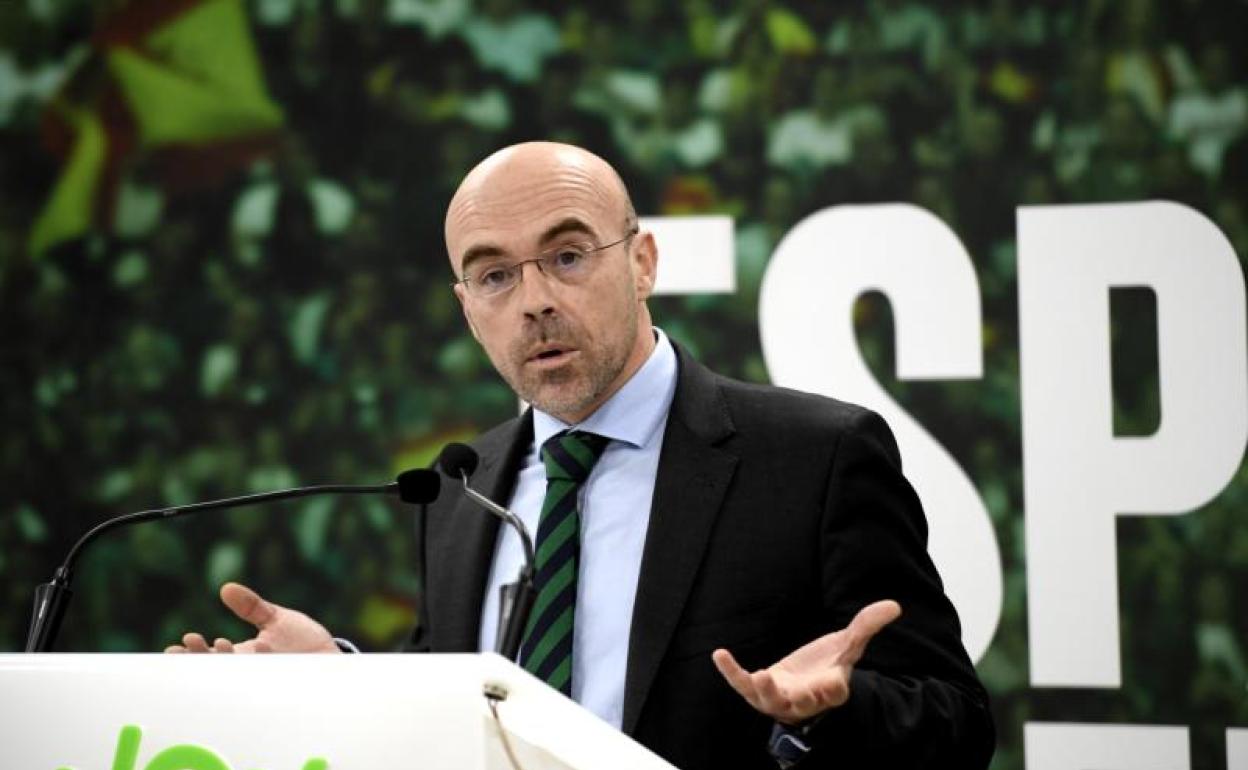 El portavoz nacional de Vox, Jorge Buxadé, durante su rueda de prensa en Madrid. 