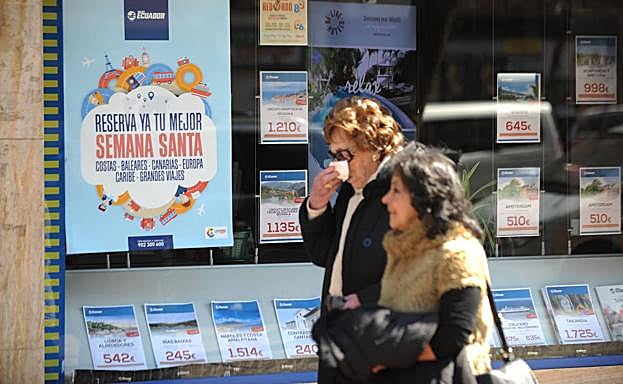 Los presupuestos para viajar a Italia o a las Islas Canarias se están paralizando. 