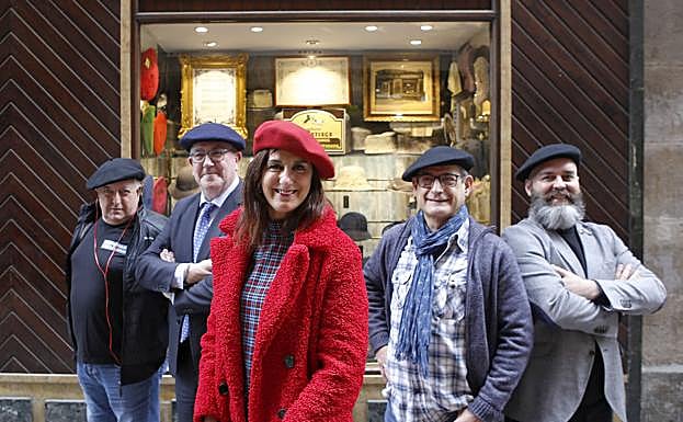 Vuelven las txapelas (a medio lao) a Bilbao