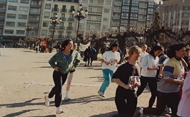 «Corríamos en chándal, con lo que teníamos, las mujeres no solíamos estar muy preparadas para el deporte, no había tanta costumbre como ahora». 
