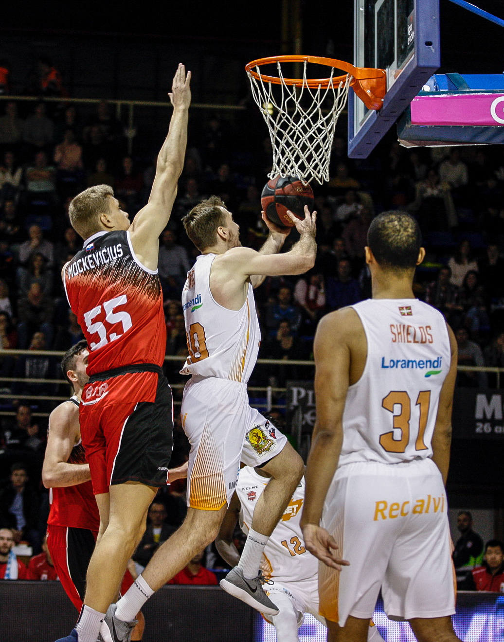 Fotos: Las fotos del Fuenlabrada - Baskonia