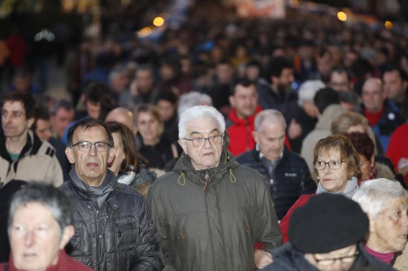 Fotos: Vitoria recuerda a las víctimas del 3 de marzo