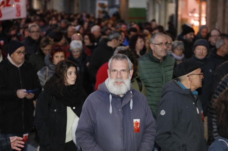 Fotos: Vitoria recuerda a las víctimas del 3 de marzo