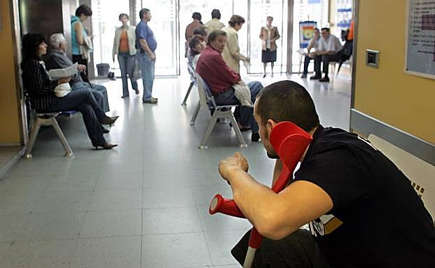 Los ambulatorios vascos abren salas de aislamiento para atender a posibles infectados