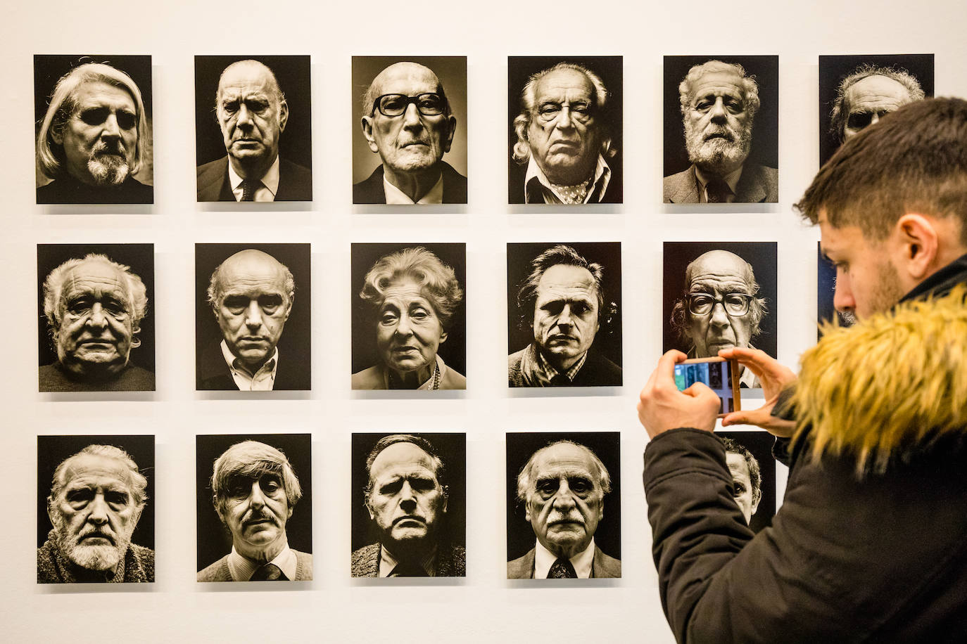 'Máscaras', selección de retratos con los que entró en el Museo del Prado en 2014. Fue el primer fotógrafo español en exponer en la pinacoteca madrileña.