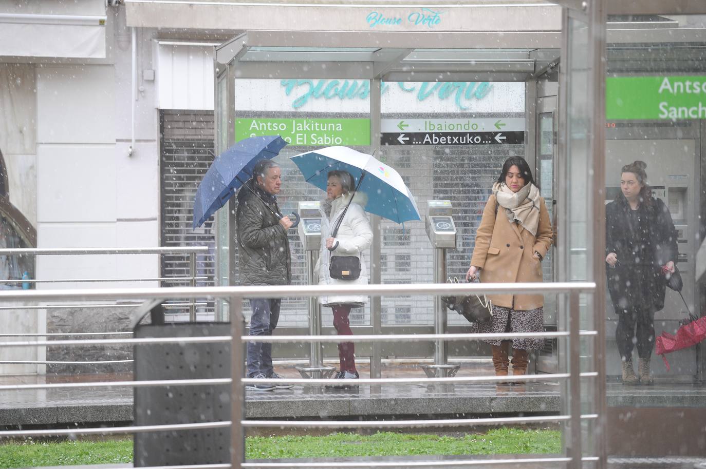 Fotos: La nieve vuelve a Álava