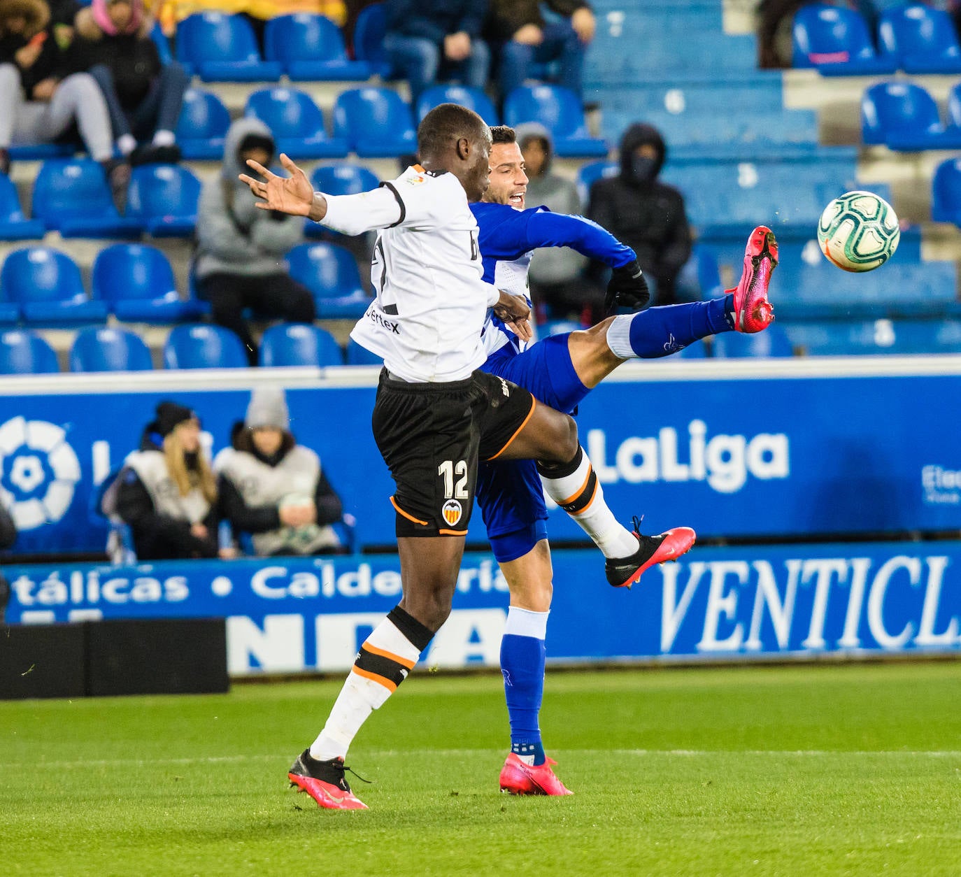 Fotos: Las fotos del Alavés - Valencia