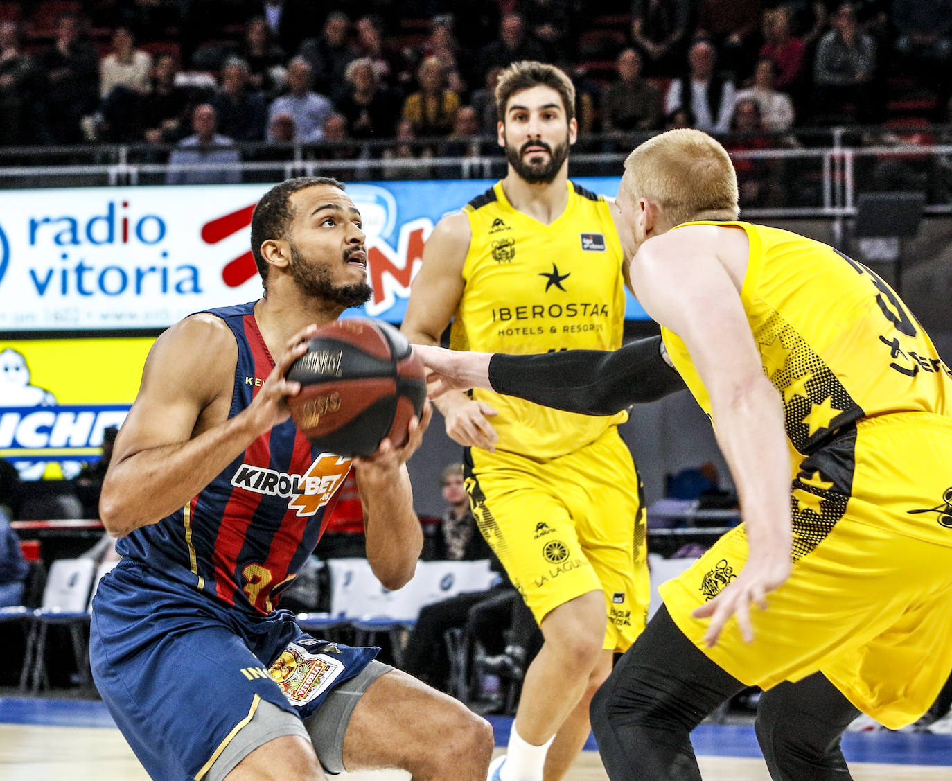 Fotos: Kirolbet Baskonia-Iberostar Tenerife, en imágenes
