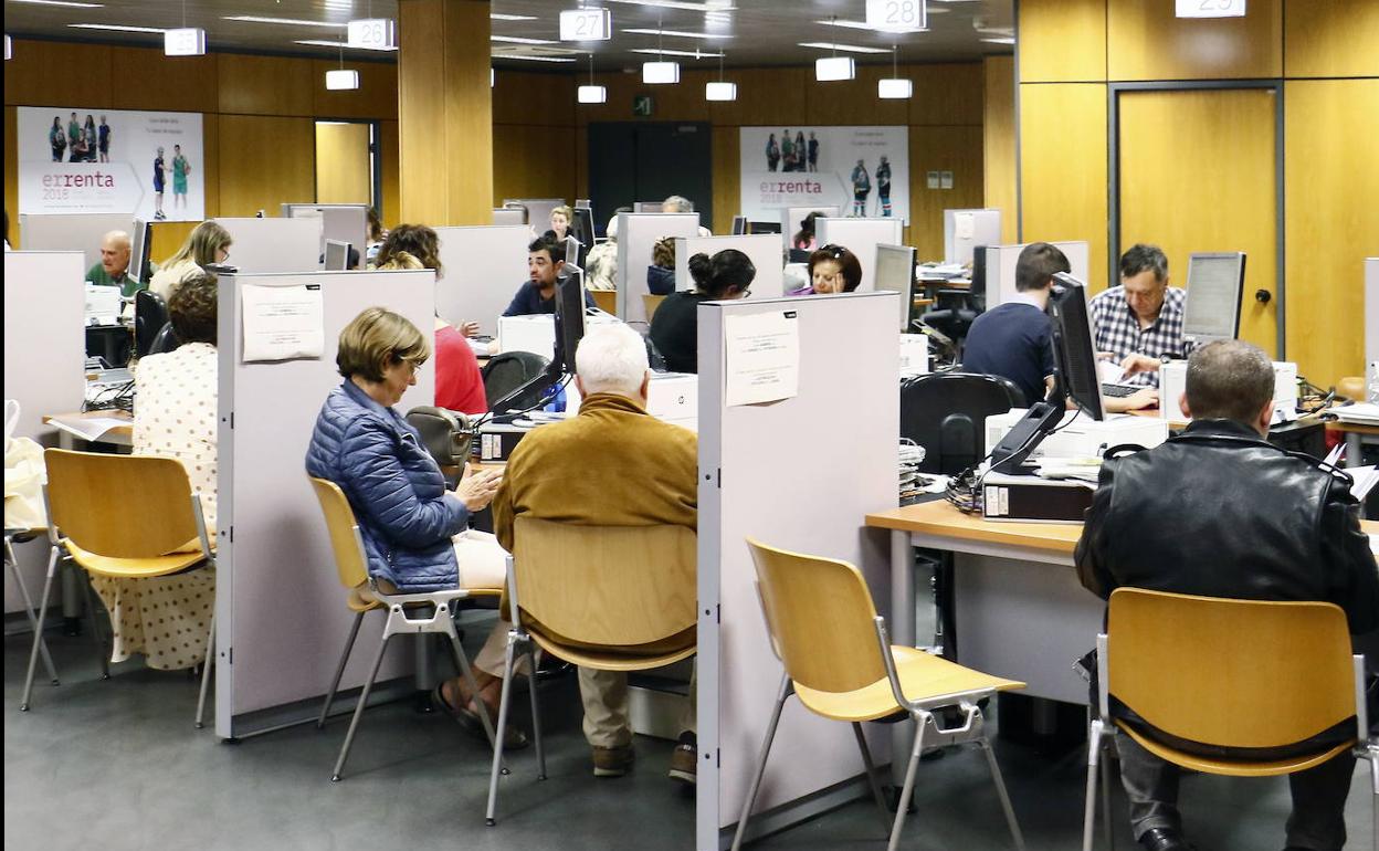 La atención al público en las oficinas forales queda restringida. 