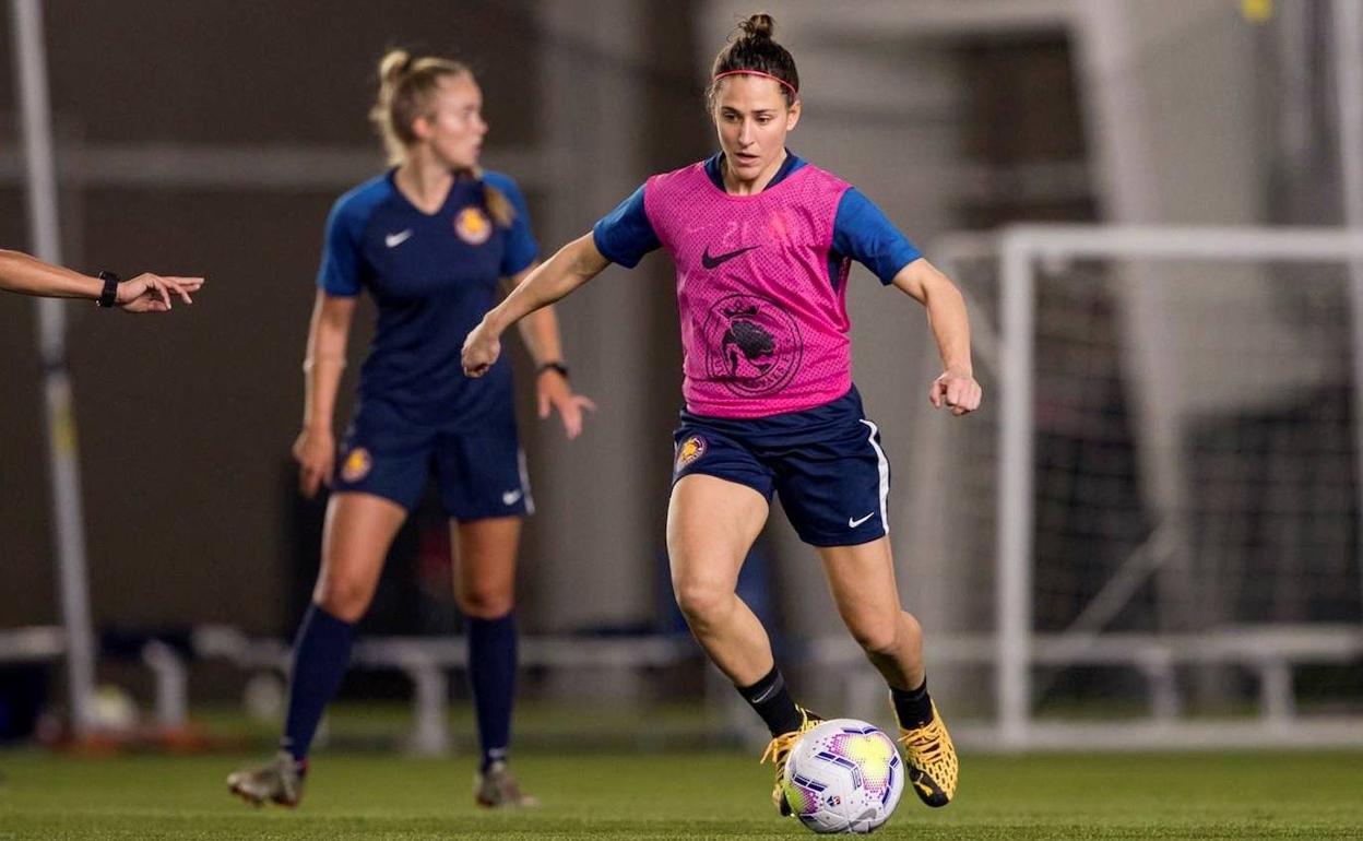 Vero Boquete ejercitándose hace unos días con Utah Royals. 