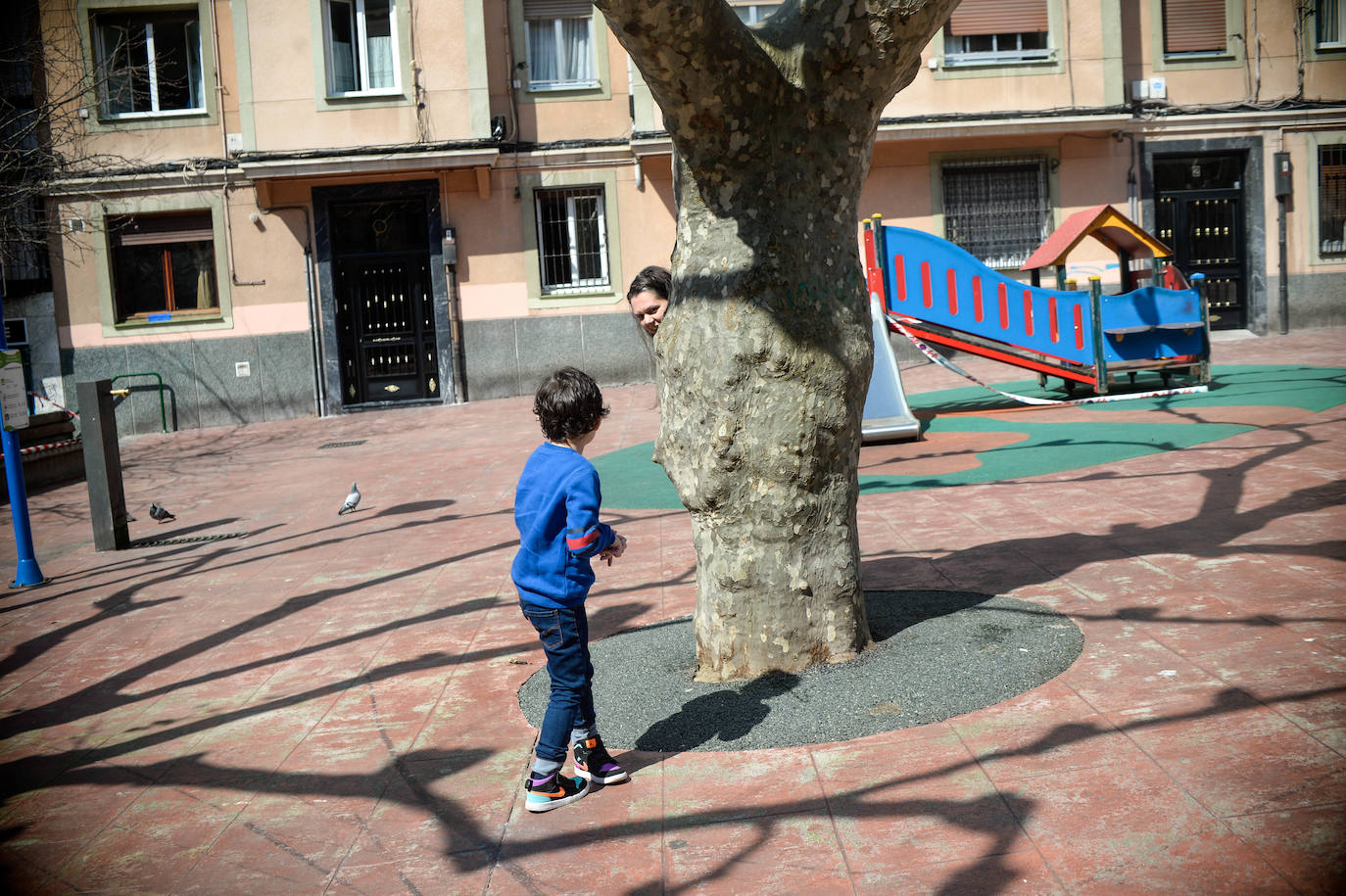 Fotos: «¿Tengo que pintarle en la frente que es un niño autista?»