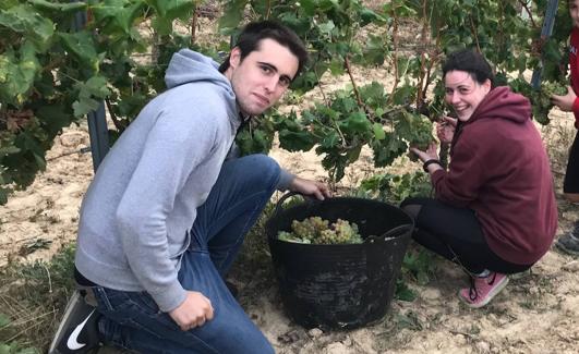 Eduardo Pascual Alútiz y su hermana Paula regentan la Casona de Alútiz de Samaniego en Rioja Alavesa.