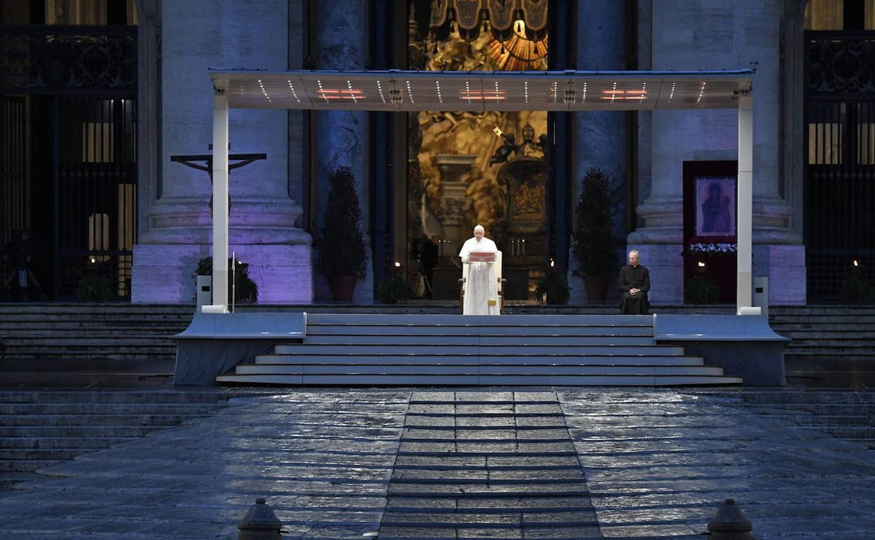 El Papa, en su bendición 'Urbi et Orbe', el 27 de marzo.